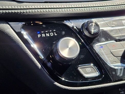 New 2026 Chrysler Pacifica Select w/ S Appearance Package image 24