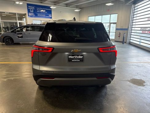 Used 2026 Chevrolet Equinox LT AWD/4WD image 6