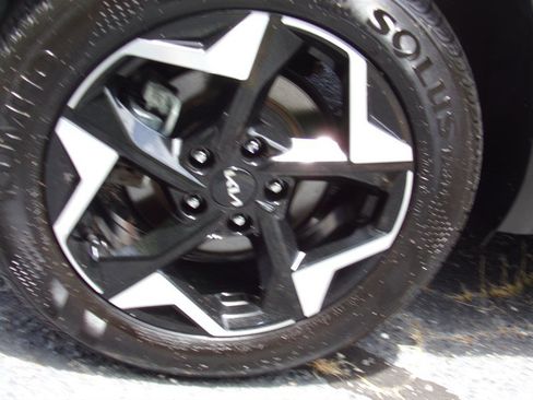 Used 2025 Kia Seltos S AWD/4WD image 44