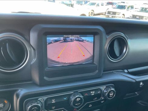 Used 2023 Jeep Wrangler Sport AWD/4WD image 25