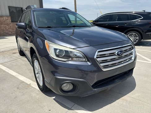 Used 2015 Subaru Outback 2.5i Premium AWD/4WD image 3