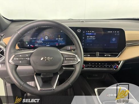 Used 2026 Chevrolet Equinox ACTIV AWD/4WD image 18