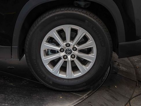Used 2025 Toyota Grand Highlander FWD image 10