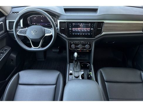 Used 2022 Volkswagen Atlas SEL image 15