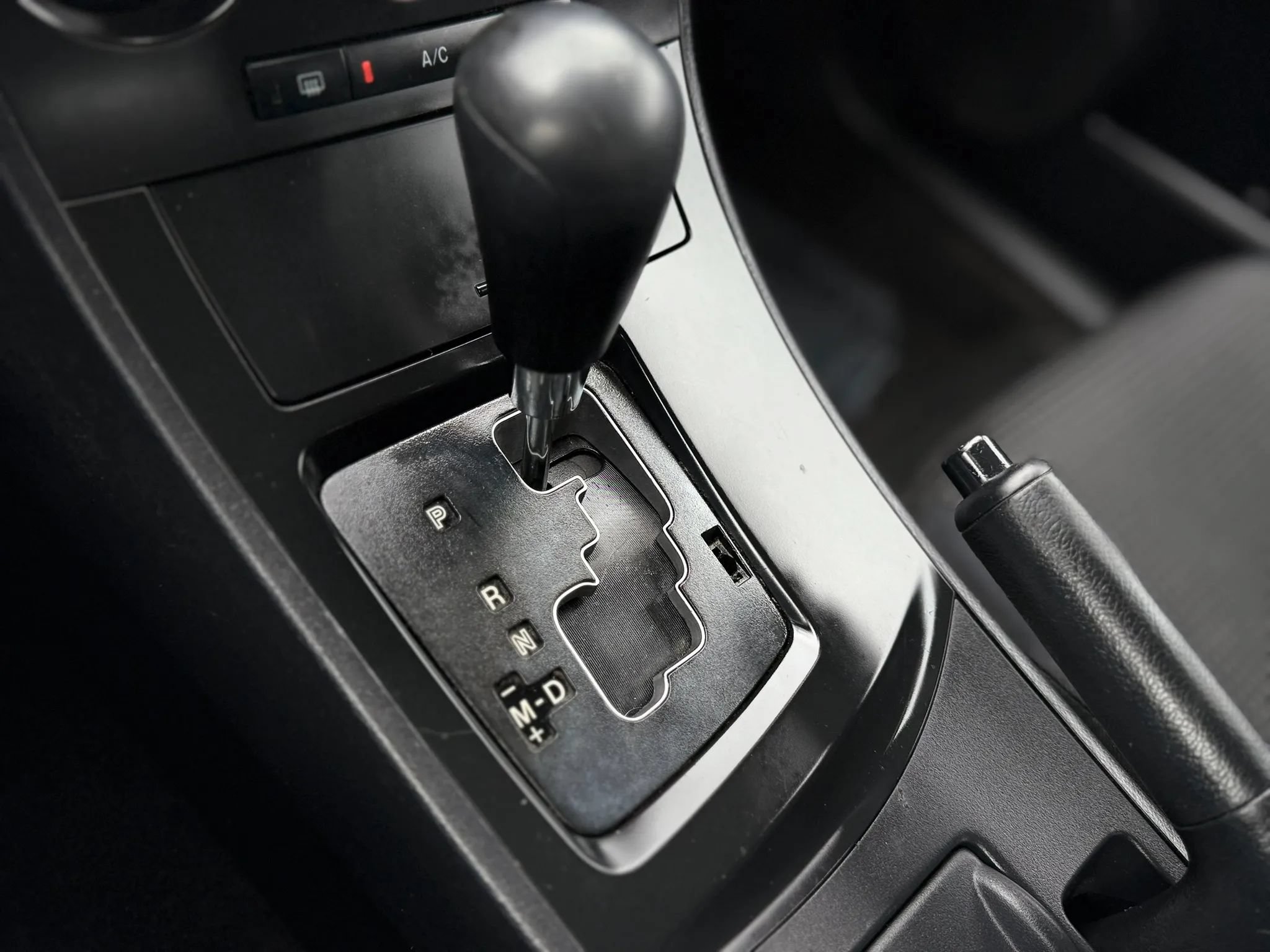 Used 2012 MAZDA MAZDA3 i Touring FWD image 15