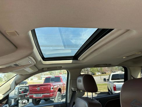 Used 2017 Chevrolet Silverado 2500 High Country w/ Duramax Plus Package image 15