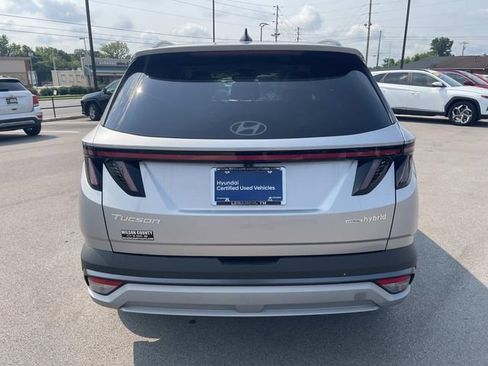 Certified 2025 Hyundai Tucson SEL AWD/4WD image 4