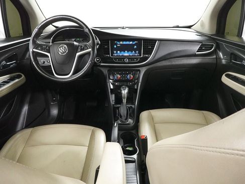 Used 2019 Buick Encore Essence w/ Experience Buick Package FWD image 10