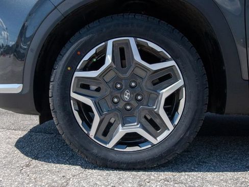 Used 2023 Hyundai Santa Fe Limited FWD image 5