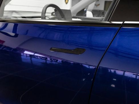 Used 2021 Tesla Model Y Performance image 40