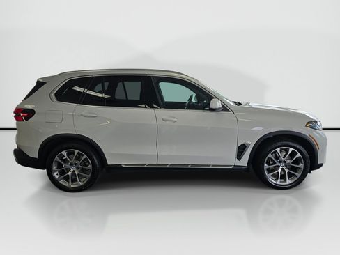 Used 2026 BMW X5 xDrive40i AWD/4WD image 2