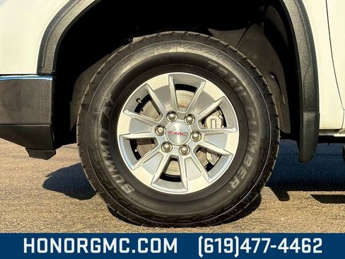 Used 2020 GMC Sierra 1500 SLE w/ SLE Value Package image 9