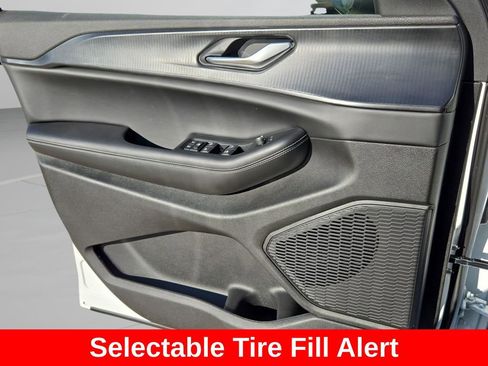 New 2025 Jeep Grand Cherokee Altitude RWD image 12