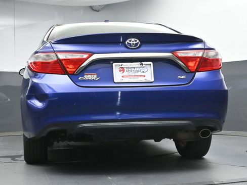 Used 2015 Toyota Camry SE FWD image 27