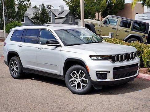 Used 2024 Jeep Grand Cherokee L Limited w/ Luxury Tech Group II AWD/4WD image 3
