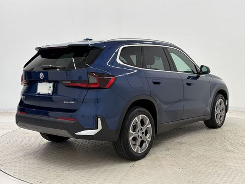 Used 2023 BMW X1 xDrive28i AWD/4WD image 9