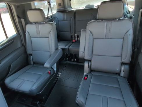 New 2026 Chevrolet Suburban RST w/ Advanced Technology Package AWD/4WD image 8