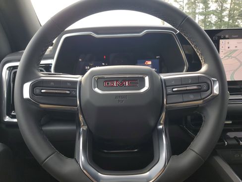 New 2025 GMC Canyon Elevation image 21