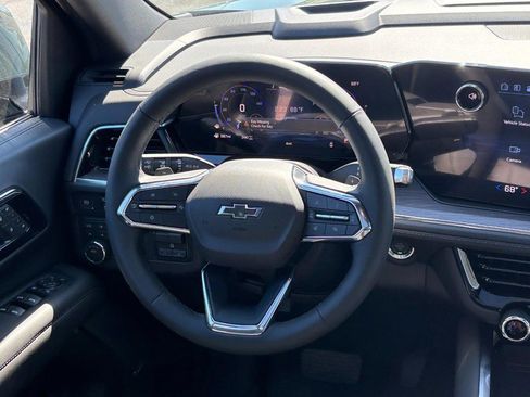 New 2026 Chevrolet Suburban Z71 w/ Comfort Package image 8