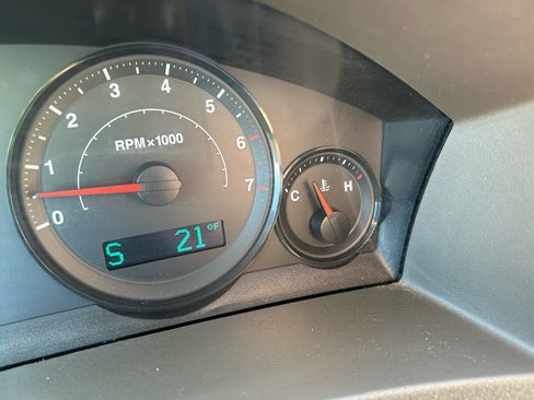 Used 2005 Jeep Grand Cherokee Laredo image 22