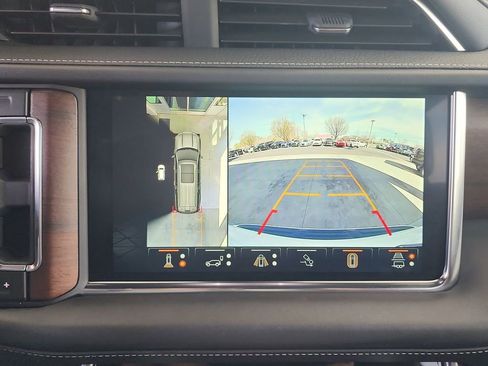Certified 2024 GMC Yukon Denali Ultimate w/ LPO, Floor Liner Package AWD/4WD image 15