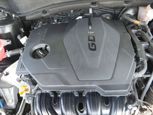 Certified 2024 Kia Sportage EX FWD image 10