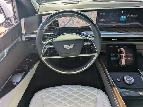 Used 2026 Cadillac Escalade Platinum Sport w/ LPO, ONYX Package AWD/4WD image 14