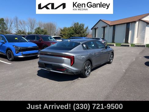 Certified 2025 Kia K4 LXS image 5