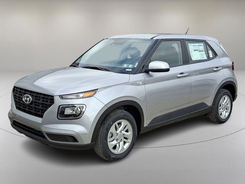 New 2026 Hyundai Venue SE image 3