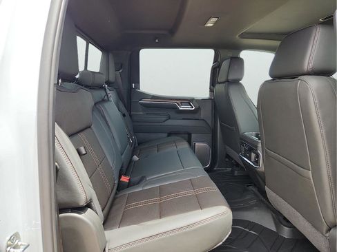New 2026 Chevrolet Silverado 1500 High Country AWD/4WD image 16