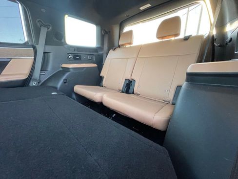 Used 2024 Hyundai Santa Fe Limited image 21