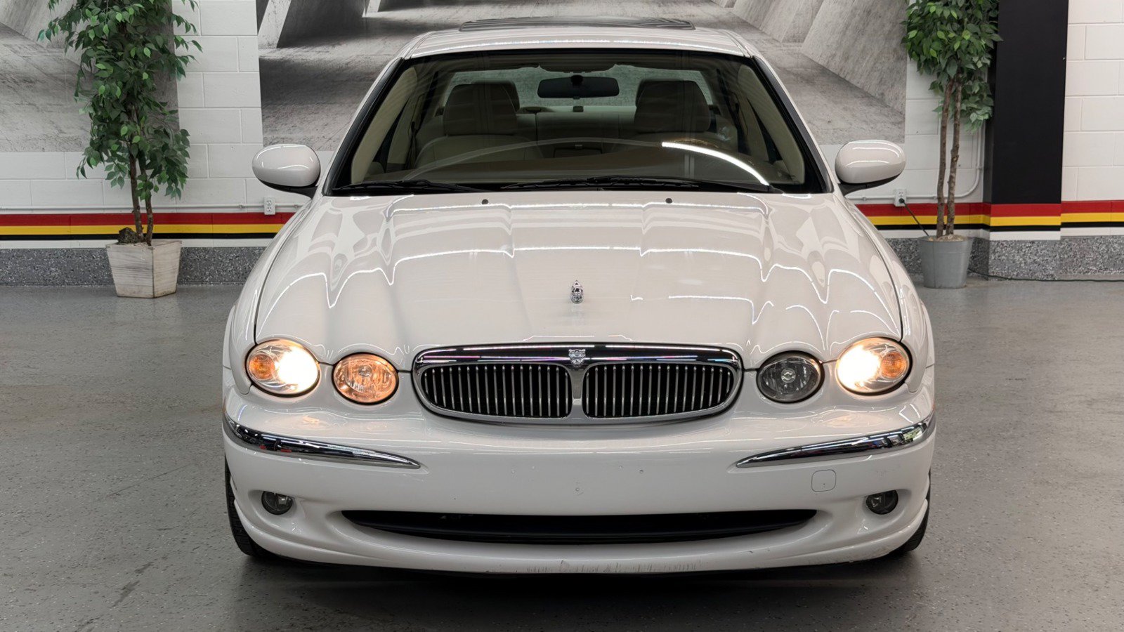 Used 2005 Jaguar X-TYPE 3.0 AWD/4WD image 2