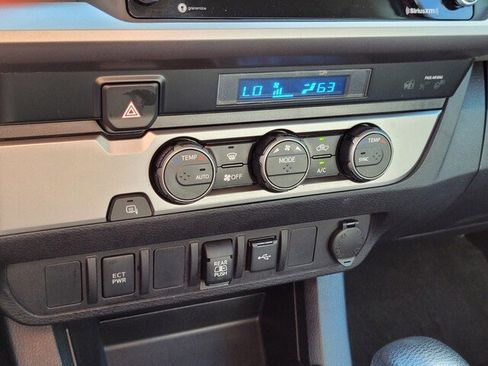 Certified 2021 Toyota Tacoma SR5 image 33