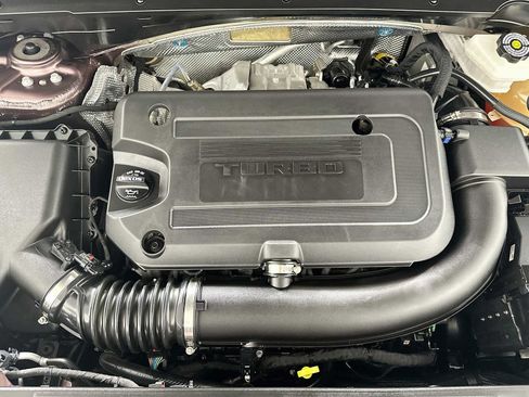Used 2025 Buick Envision Sport Touring AWD/4WD image 28