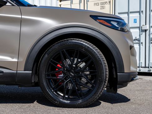 New 2026 Ford Explorer ST w/ Sun And Sound Package image 26