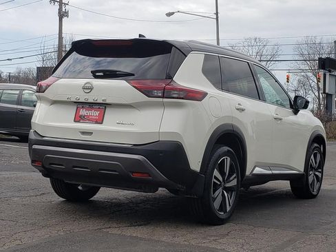 Certified 2023 Nissan Rogue SL w/ SL Premium Package AWD/4WD image 9