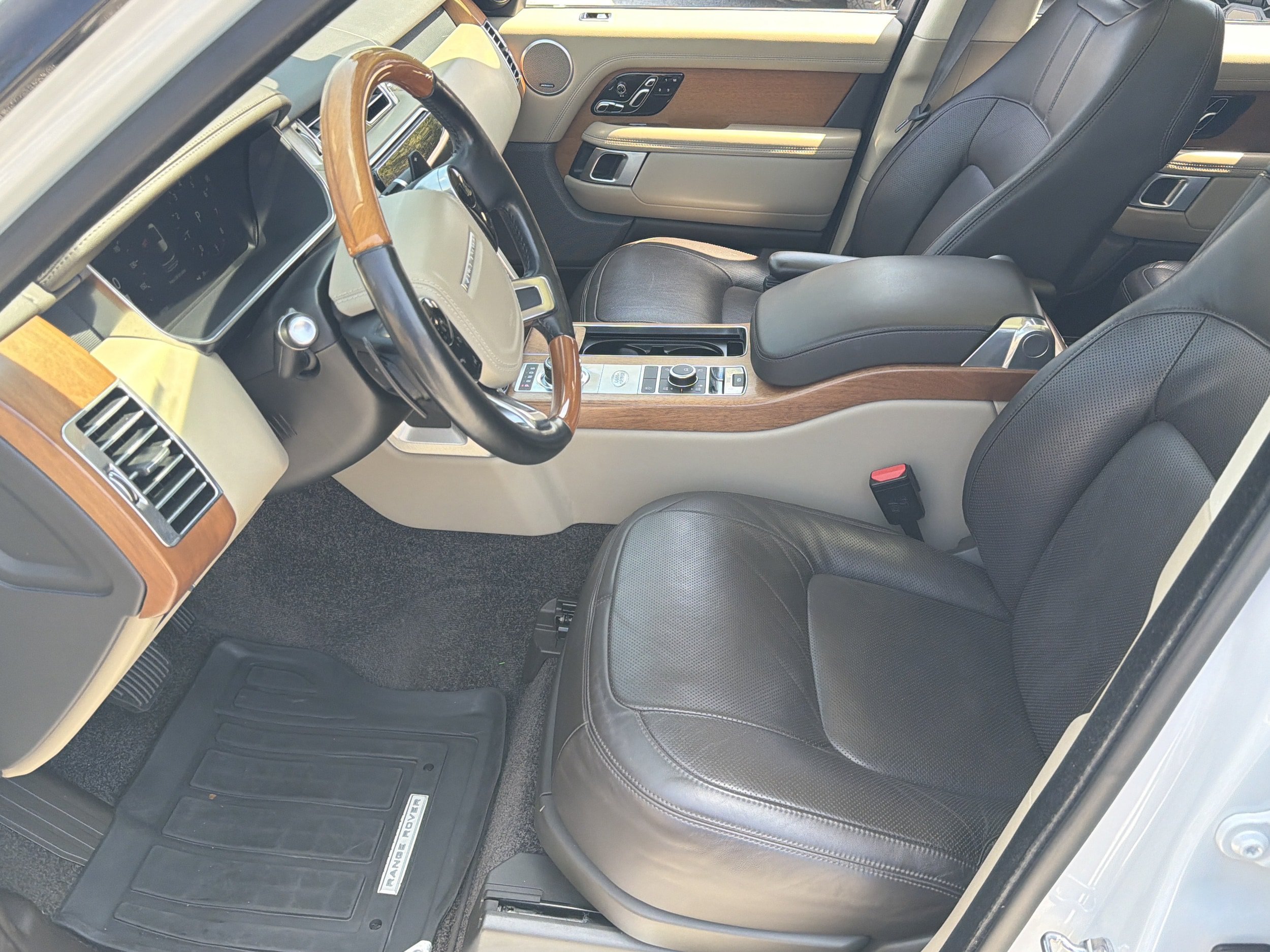 Used 2020 Land Rover Range Rover HSE AWD/4WD image 14