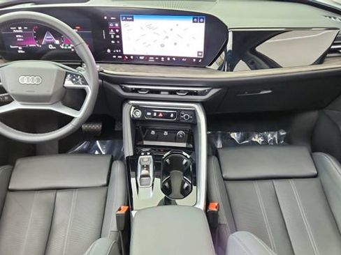 Used 2025 Audi Q5 Premium Plus w/ Premium Plus image 86