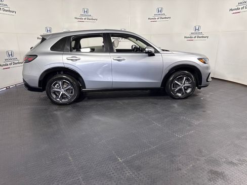 Used 2025 Honda HR-V EX-L image 3