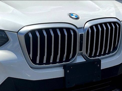 Used 2023 BMW X3 xDrive30i w/ M Sport Package AWD/4WD image 32