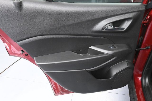 Used 2024 Chevrolet Trax LS w/ LS Convenience Package FWD image 27
