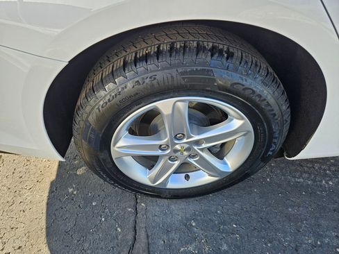 Used 2020 Chevrolet Malibu LS image 11