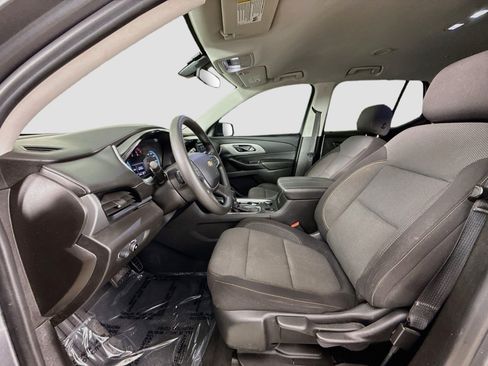Used 2021 Chevrolet Traverse LS FWD image 22
