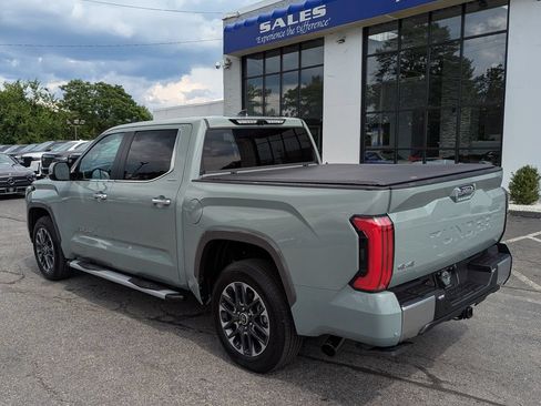 Used 2024 Toyota Tundra Limited AWD/4WD image 10
