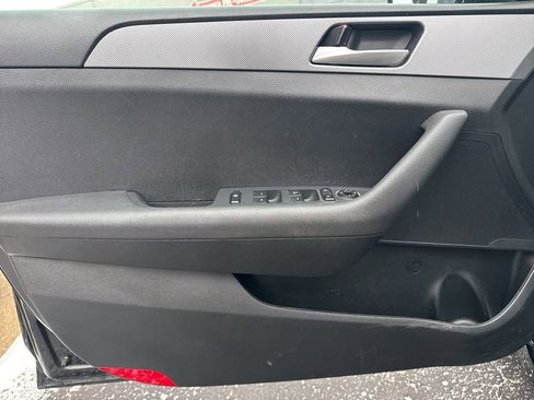 Used 2019 Hyundai Sonata SE image 27