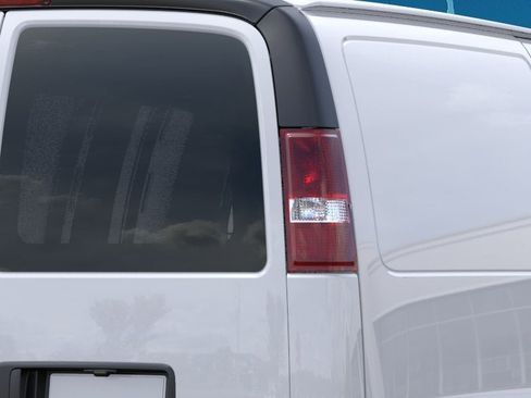 New 2026 Chevrolet Express 2500 w/ Driver Convenience Package RWD image 38