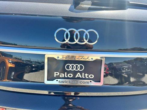 Used 2024 Audi Q5 2.0T Premium w/ Convenience Package image 17