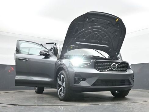 New 2026 Volvo XC40 B5 Plus w/ Protection Package Premier AWD/4WD image 56