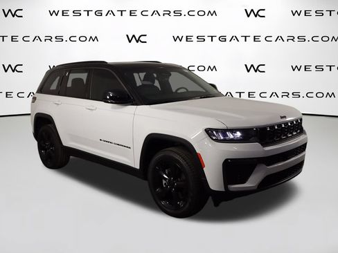 Used 2026 Jeep Grand Cherokee Limited w/ Limited Altitude Package AWD/4WD image 41