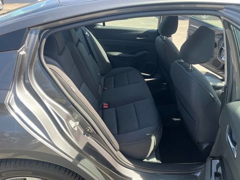 Used 2021 Nissan Altima 2.5 SV image 15